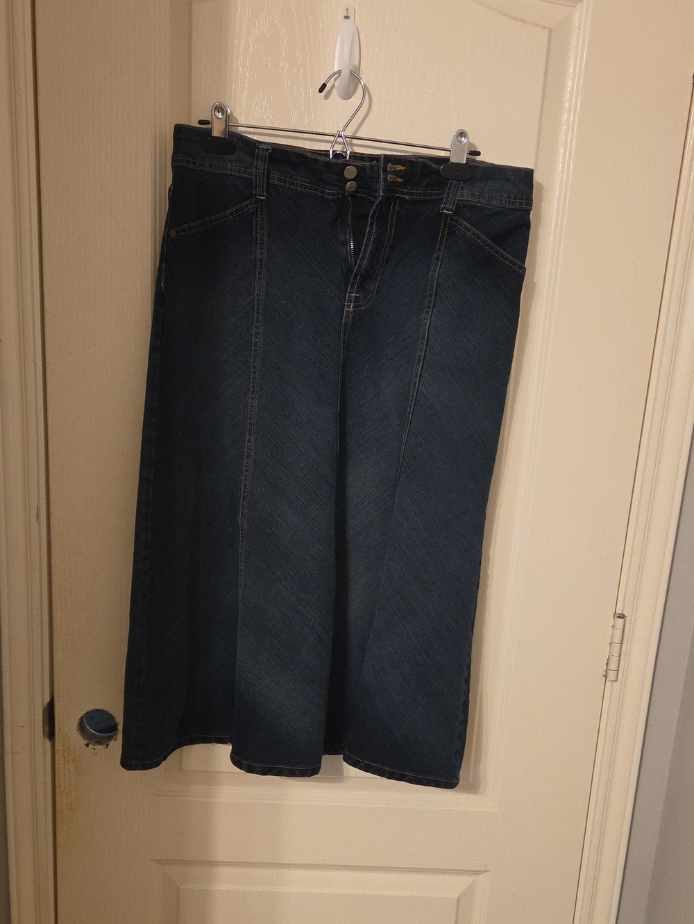 Bandolino Dark Blue skirt
